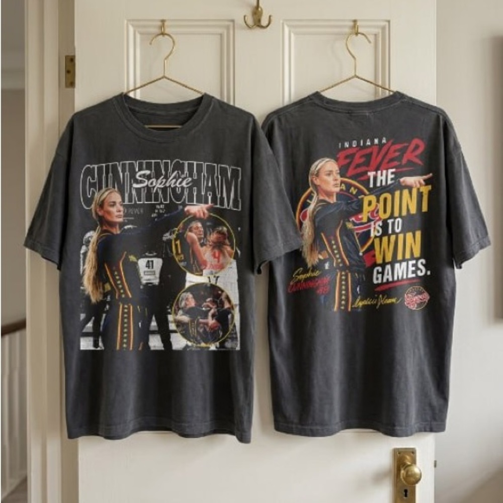 Sophie Cunningham Pointing Shirt